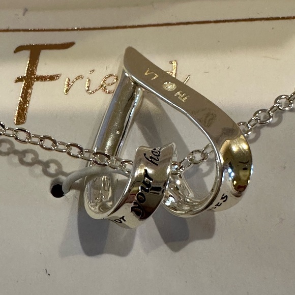New in Box Silver Expression by LA Rocks “Friend” Necklace, chain, heart pendant - Picture 6 of 9